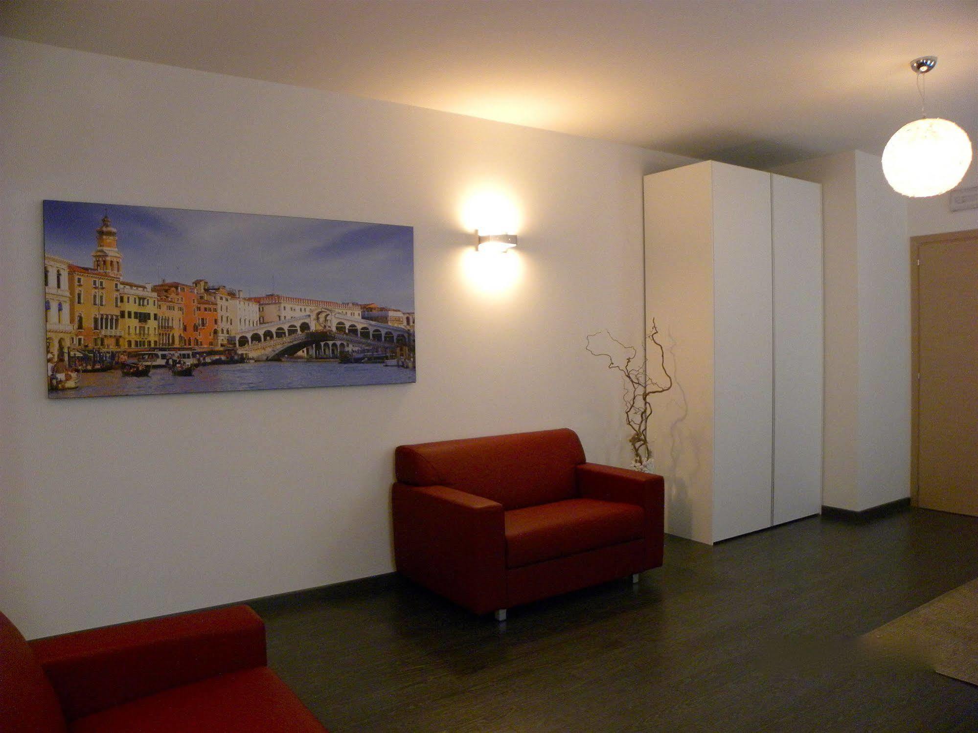 Venice Apartments Dante Mestre Exterior photo